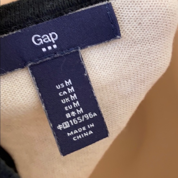 GAP Split back sweater in oatmeal heather - Picture 4 of 4